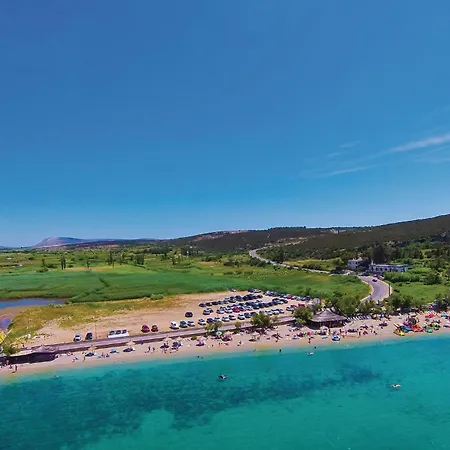 Διαμέρισμα 2 Bedroom Awesome In Pag Pag Town