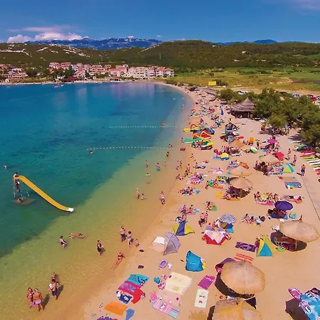 2 Bedroom Awesome In Pag * Pag Town