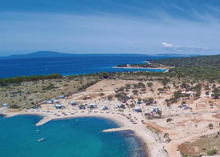 Apartman 2 Bedroom Cozy In Pag Pag Town